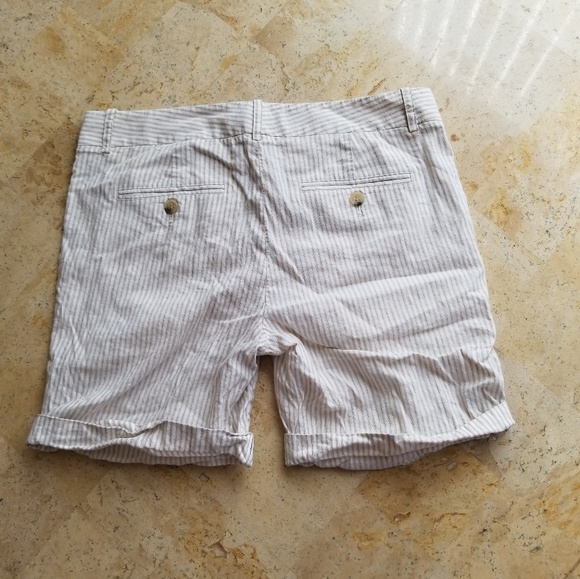 Theory Stripes Bermuda Short - Picture 2 of 5